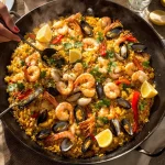 11 plats méditerranéens emblématiques à découvrir dès maintenant, et voici pourquoi ils marquent